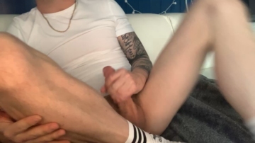 young_slut  26-11-2021